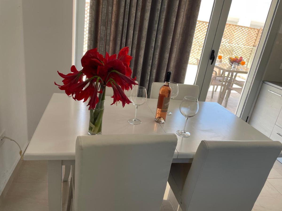 Luxury Sea View Apartaments Sarandë Eksteriør bilde