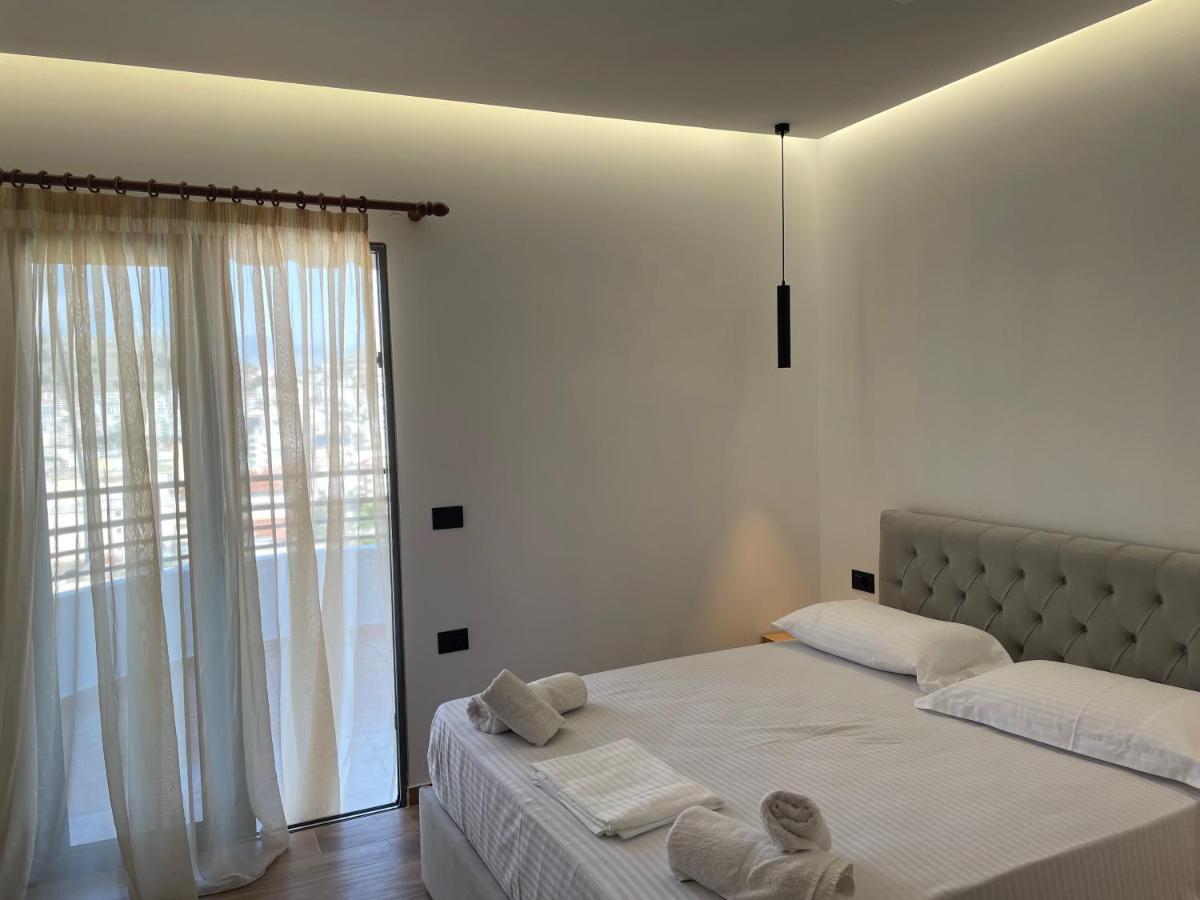 Luxury Sea View Apartaments Sarandë Eksteriør bilde