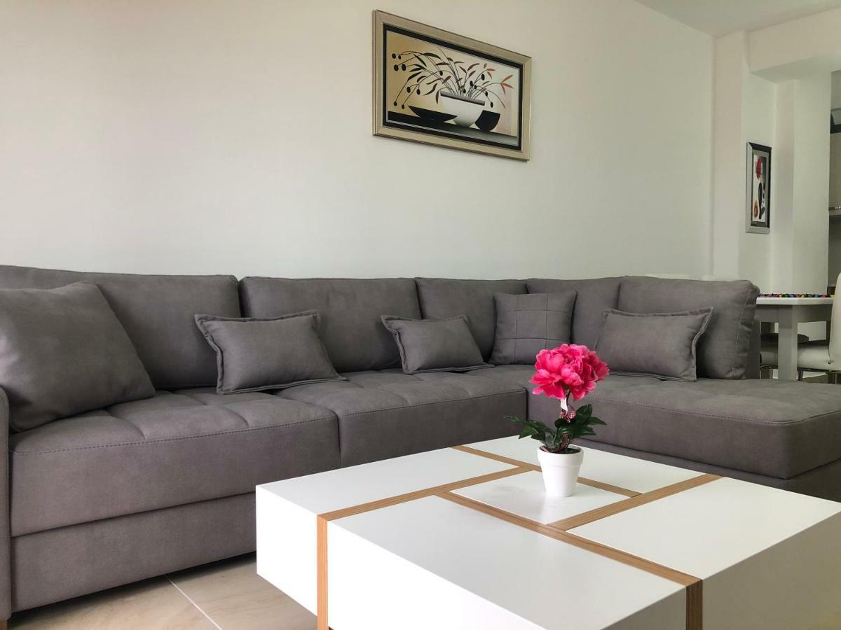 Luxury Sea View Apartaments Sarandë Eksteriør bilde